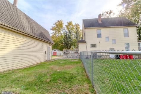 49 Lindbergh Avenue Barberton OH 44203