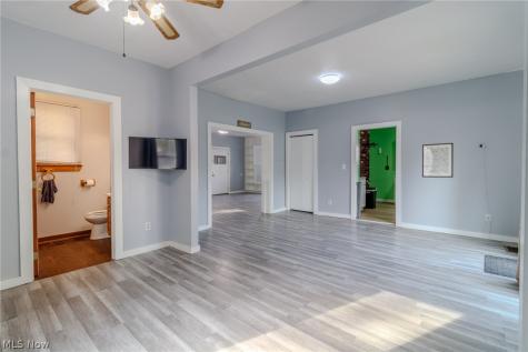 49 Lindbergh Avenue Barberton OH 44203