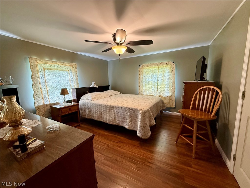 7176 Pearl Road SE Amsterdam OH 43903