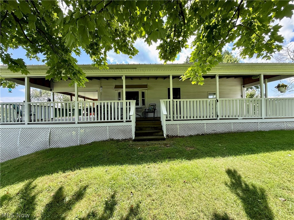 7176 Pearl Road SE Amsterdam OH 43903