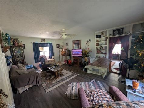 15321 Ridpath Avenue Cleveland OH 44110