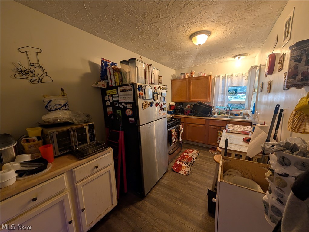 15321 Ridpath Avenue Cleveland OH 44110