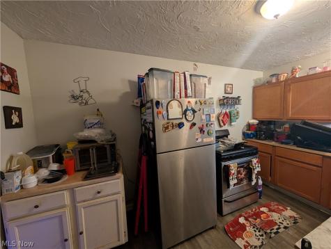 15321 Ridpath Avenue Cleveland OH 44110