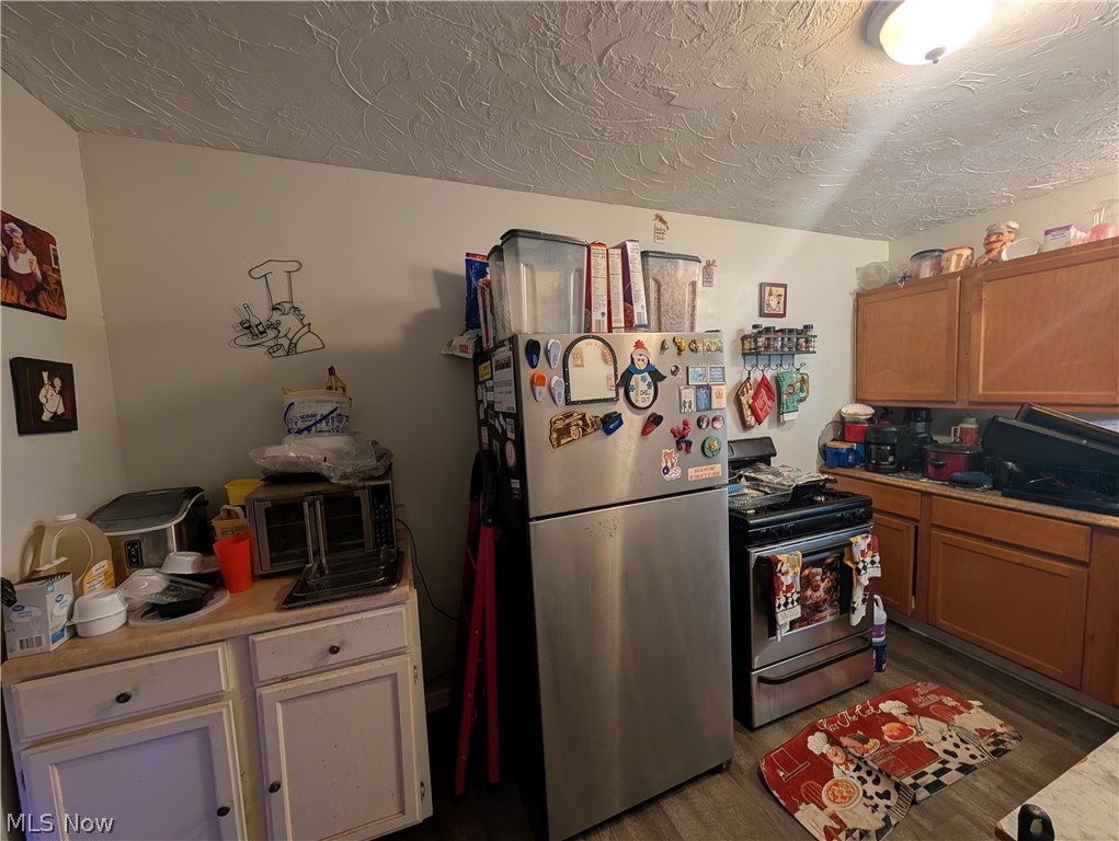 15321 Ridpath Avenue Cleveland OH 44110