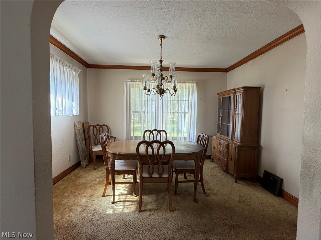 670 Kinsman Street NW Warren OH 44483