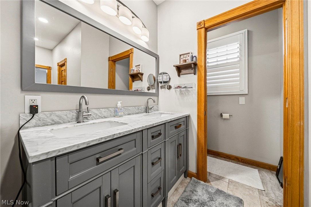 305 W Cedar Street Jefferson OH 44047