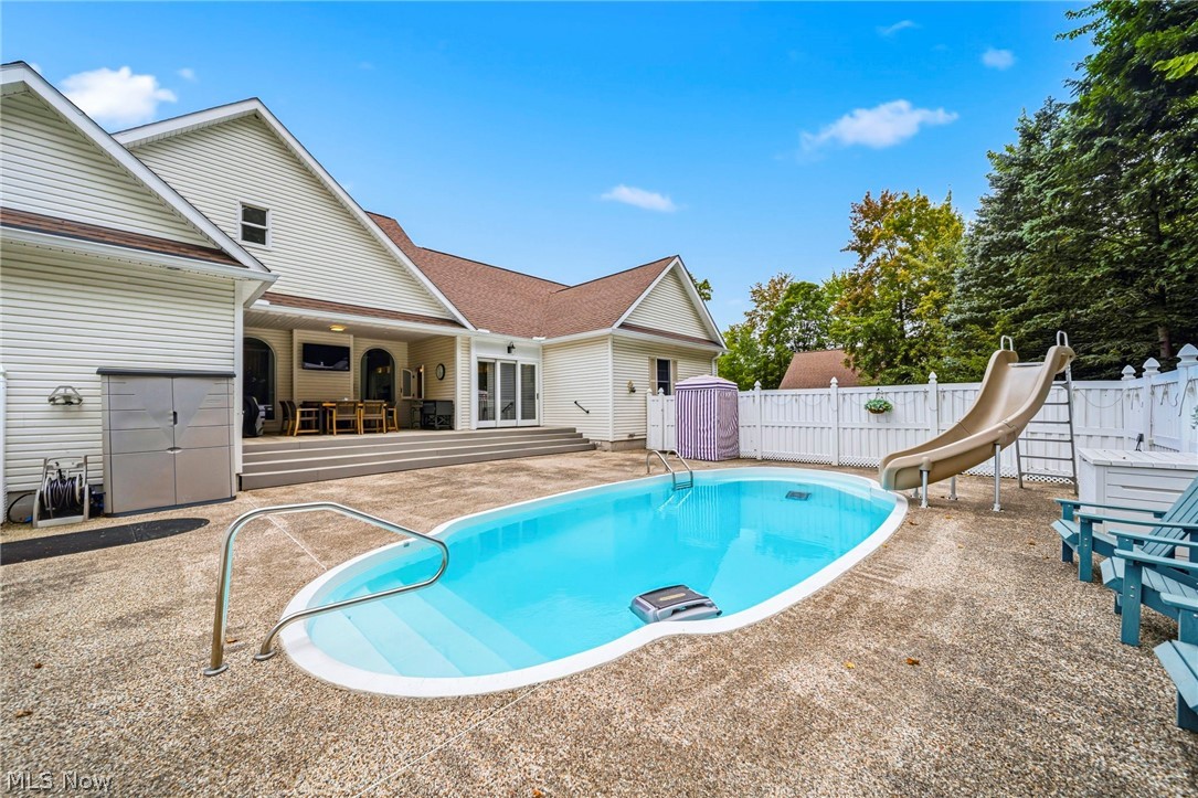 305 W Cedar Street Jefferson OH 44047