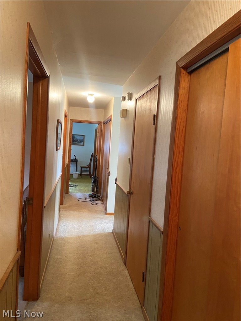 5671 E State Road Newcomerstown OH 43832