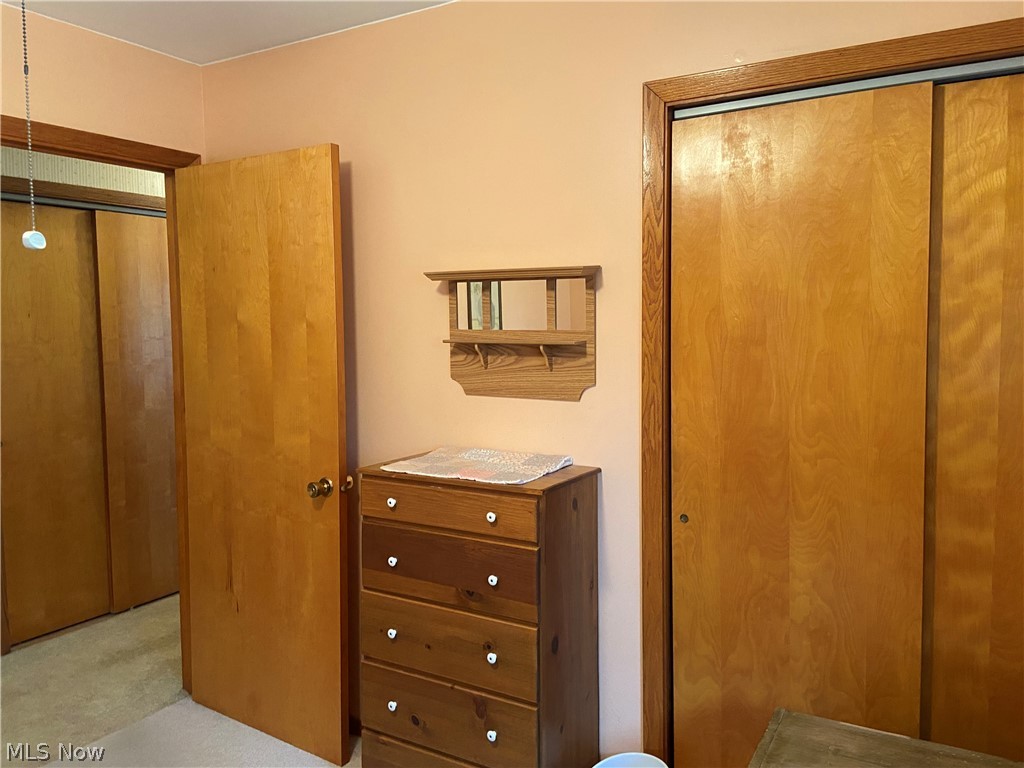 5671 E State Road Newcomerstown OH 43832