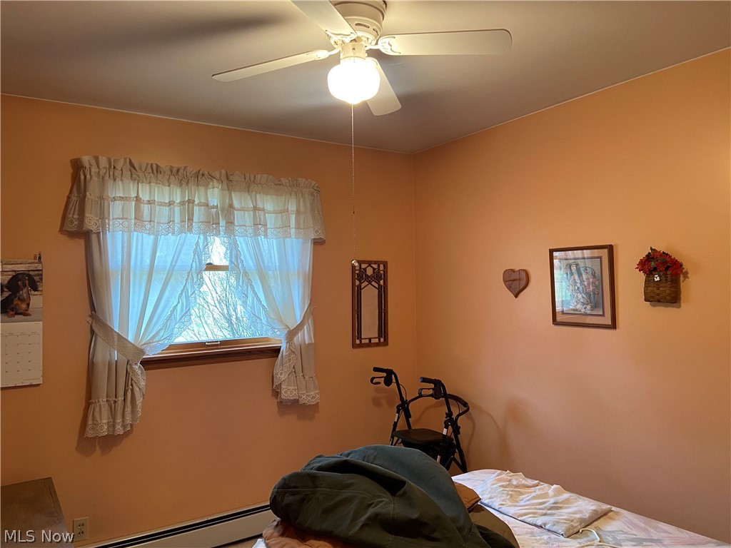 5671 E State Road Newcomerstown OH 43832