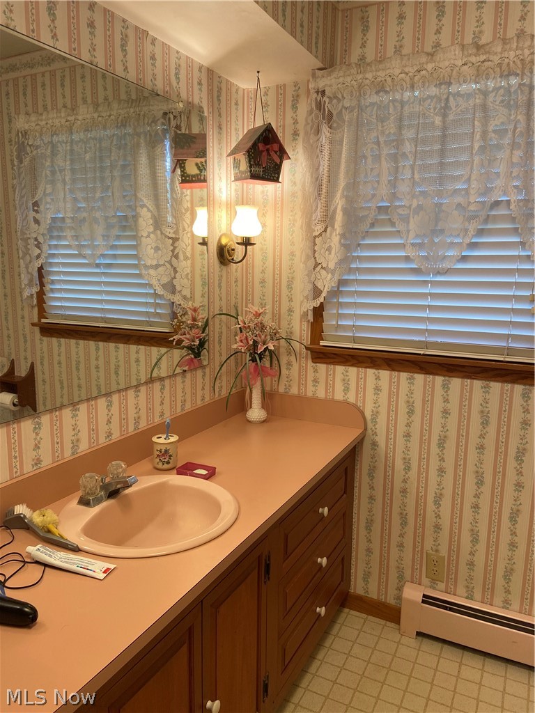 5671 E State Road Newcomerstown OH 43832