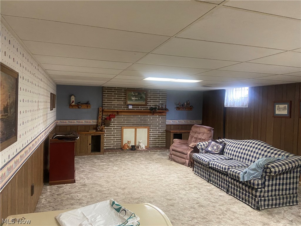 5671 E State Road Newcomerstown OH 43832