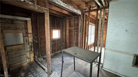 12913 Larchmere Boulevard Shaker Heights OH 44120