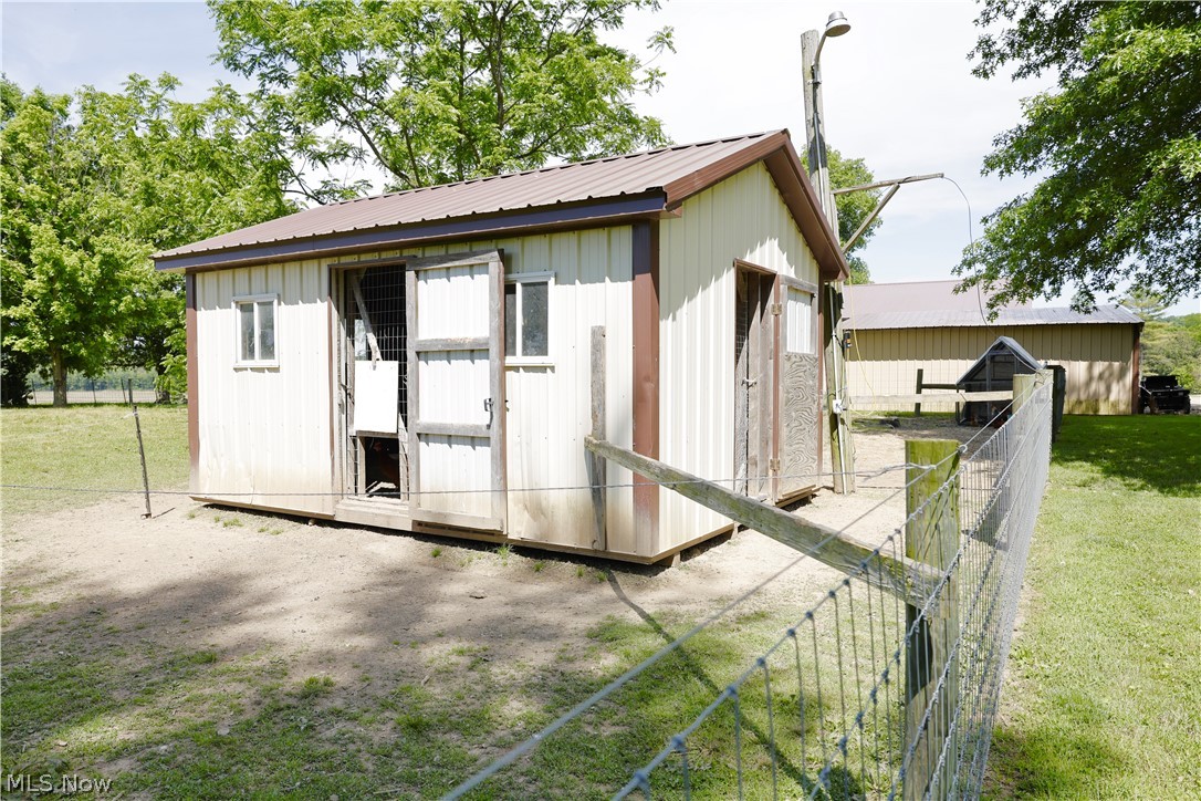 39925 County Road 41 Warsaw OH 43844