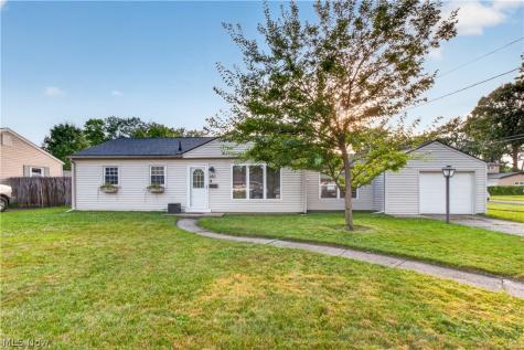 382 Marseilles Avenue Elyria OH 44035