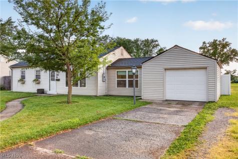 382 Marseilles Avenue Elyria OH 44035
