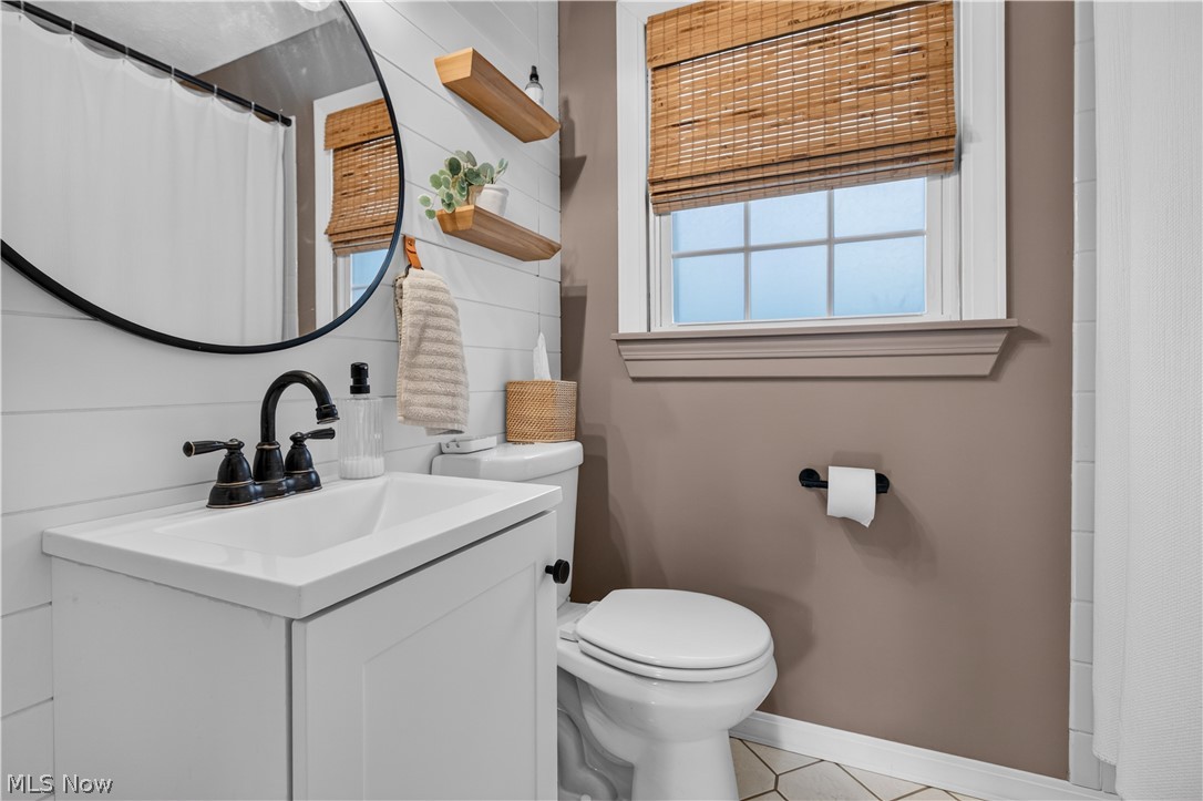 382 Marseilles Avenue Elyria OH 44035