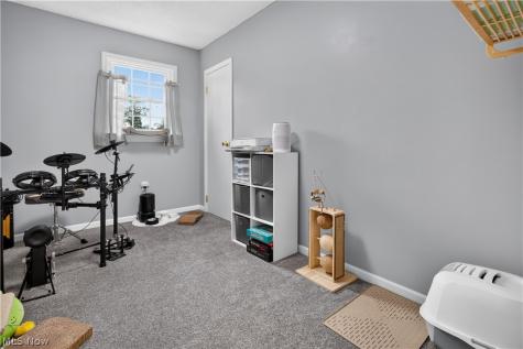 382 Marseilles Avenue Elyria OH 44035