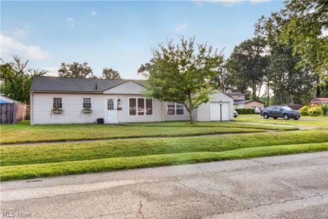 382 Marseilles Avenue Elyria OH 44035