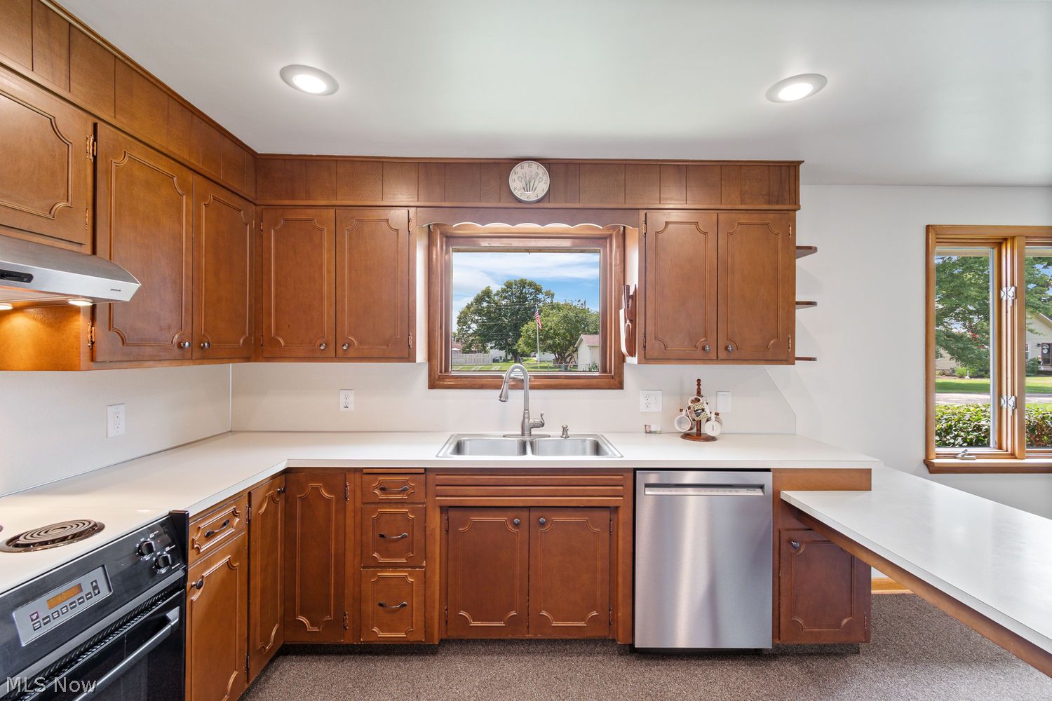317 Mill Street NW Tuscarawas OH 44682