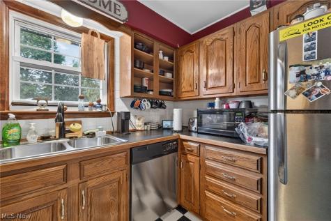 174 Pocantico Avenue Akron OH 44312