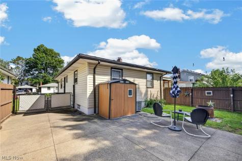 174 Pocantico Avenue Akron OH 44312