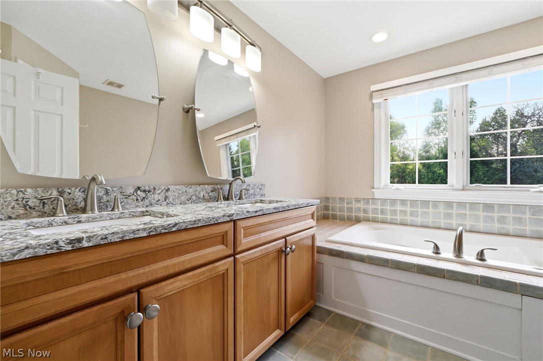 18130 Greatwood Lane Chagrin Falls OH 44023