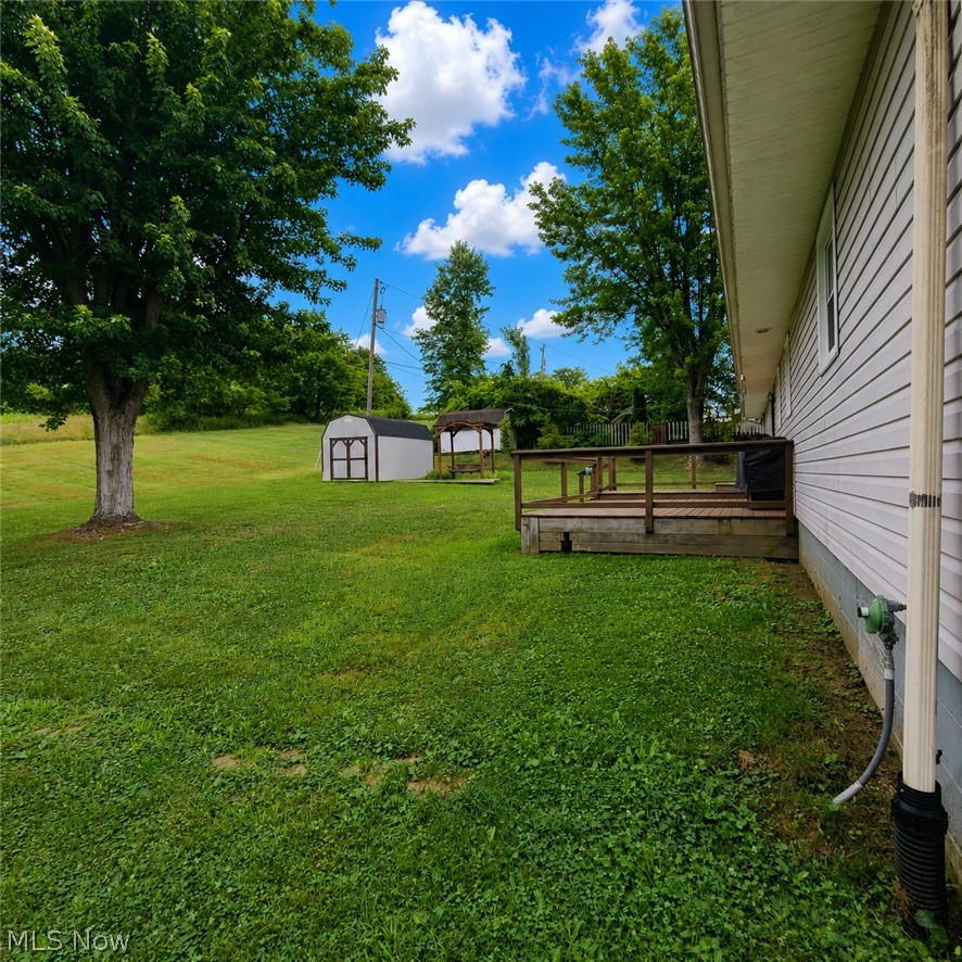 171 Pyle Place Adena OH 43901