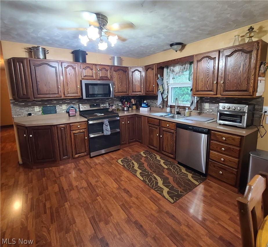 171 Pyle Place Adena OH 43901
