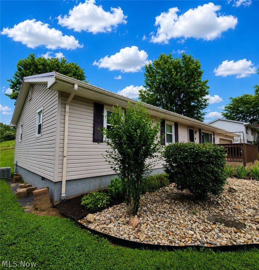 171 Pyle Place Adena OH 43901