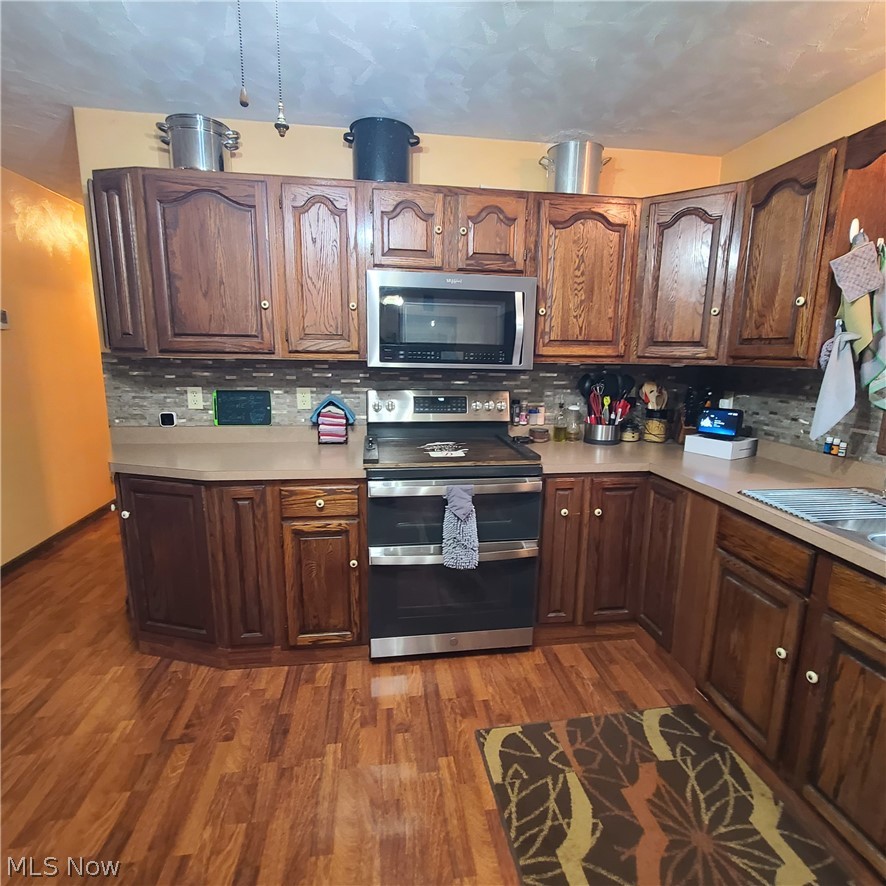 171 Pyle Place Adena OH 43901