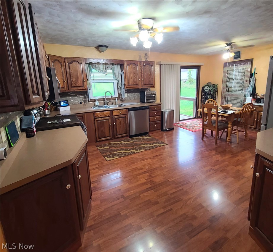 171 Pyle Place Adena OH 43901