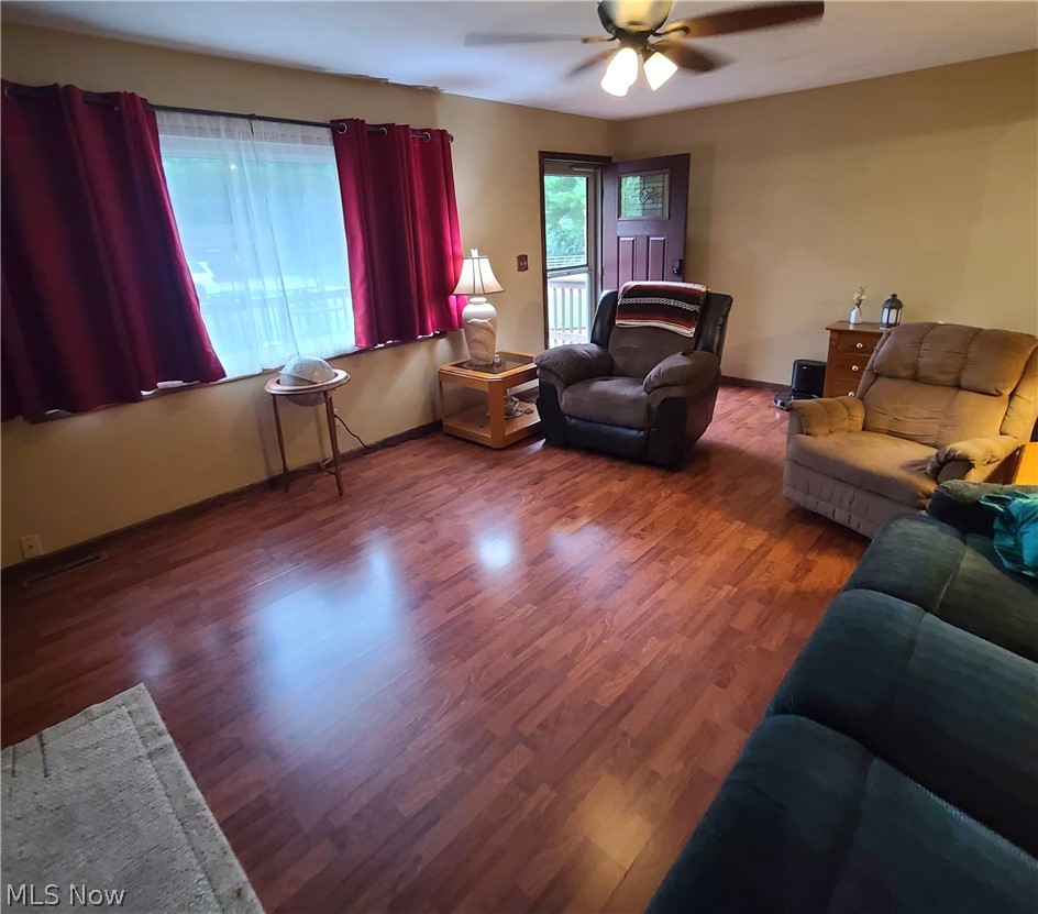 171 Pyle Place Adena OH 43901