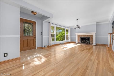 450 Lake Forest Drive Bay Village OH 44140