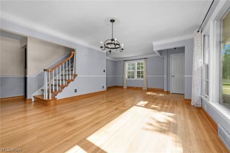 450 Lake Forest Drive Bay Village OH 44140