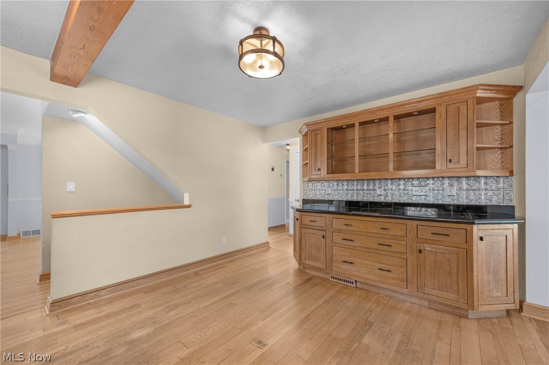 450 Lake Forest Drive Bay Village OH 44140