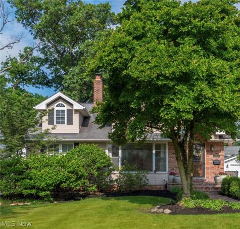 450 Lake Forest Drive Bay Village OH 44140