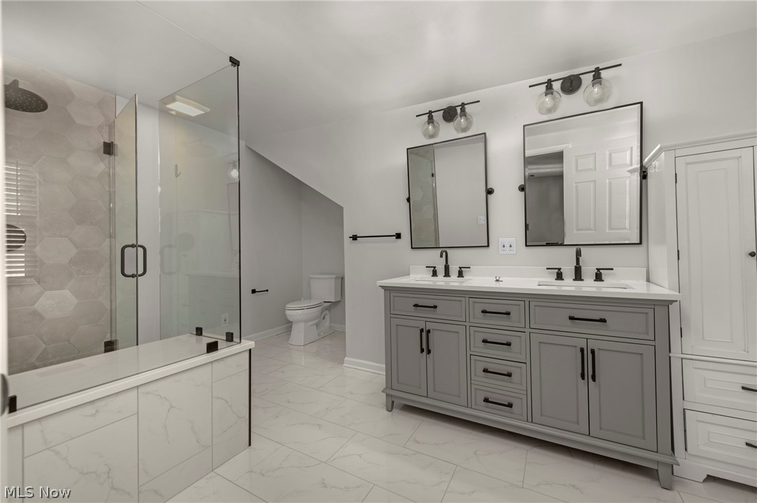450 Lake Forest Drive Bay Village OH 44140
