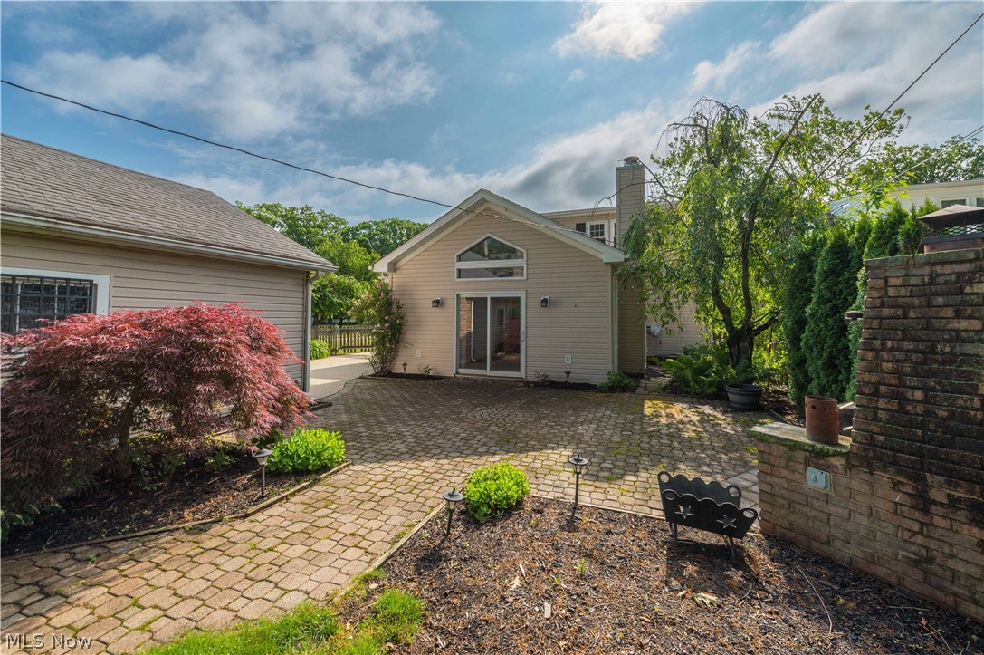 450 Lake Forest Drive Bay Village OH 44140