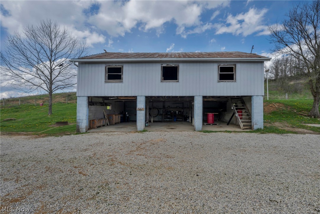 18513 Hobbler Lane Lore City OH 43755