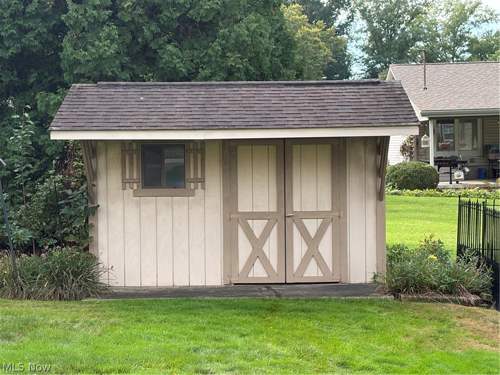 309 Bell Avenue Columbiana OH 44408