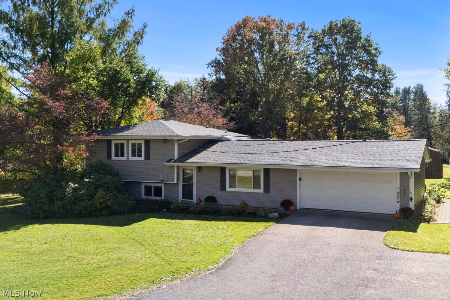 9187 Pekin Road Novelty OH 44072