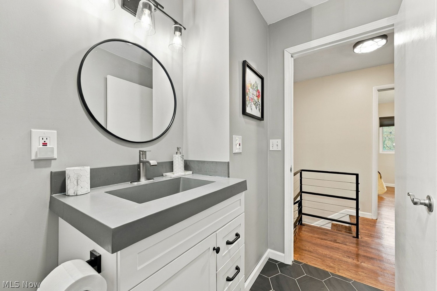 9187 Pekin Road Novelty OH 44072