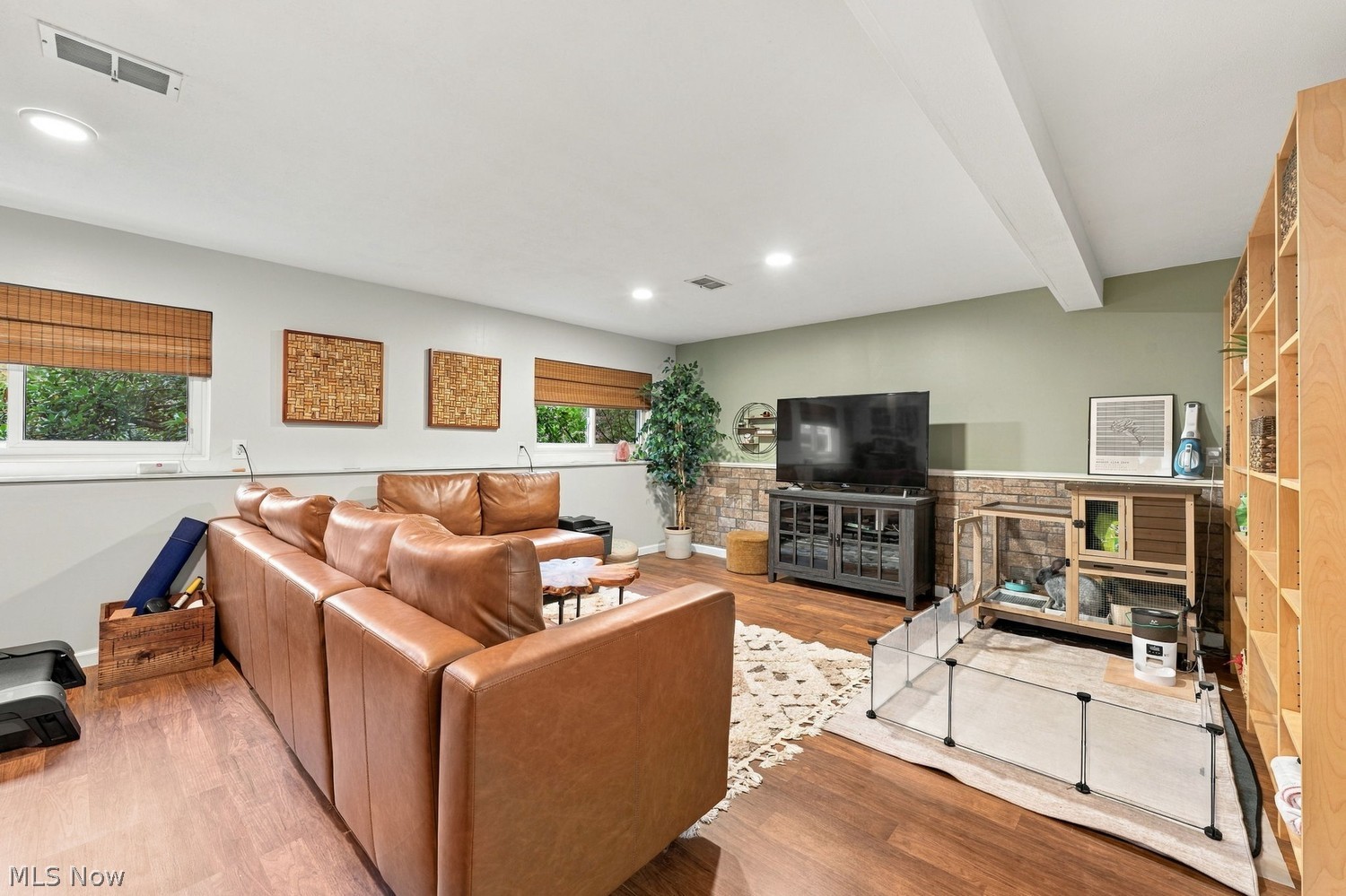 9187 Pekin Road Novelty OH 44072