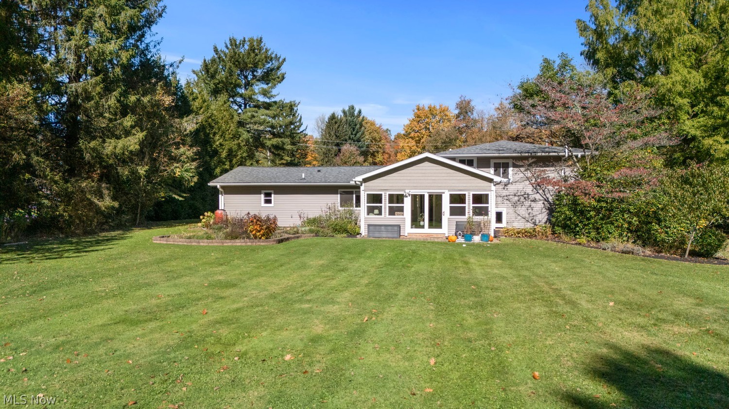 9187 Pekin Road Novelty OH 44072