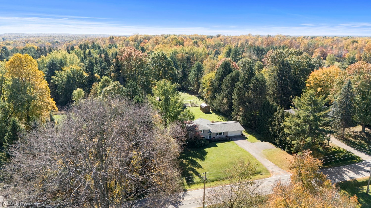 9187 Pekin Road Novelty OH 44072