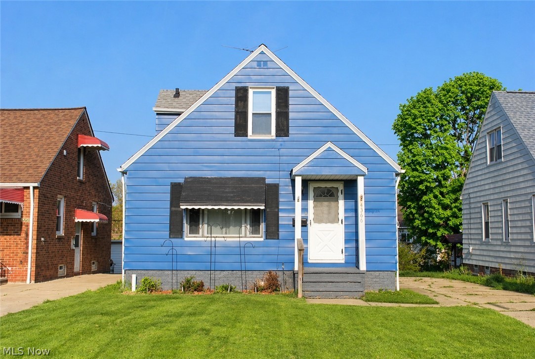 4366 W 60th Street Cleveland OH 44144
