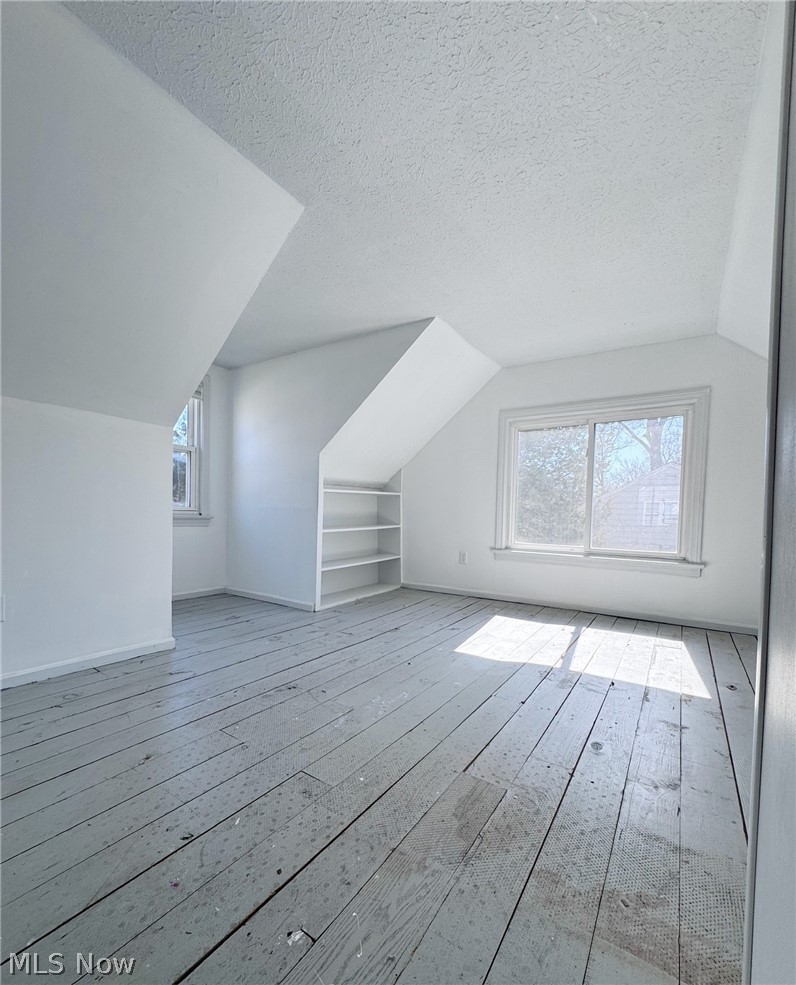 196 S Point Drive Avon Lake OH 44012