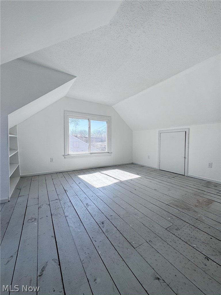 196 S Point Drive Avon Lake OH 44012