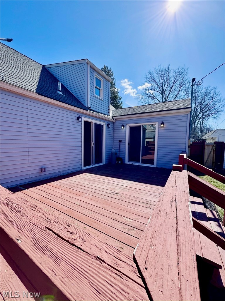196 S Point Drive Avon Lake OH 44012